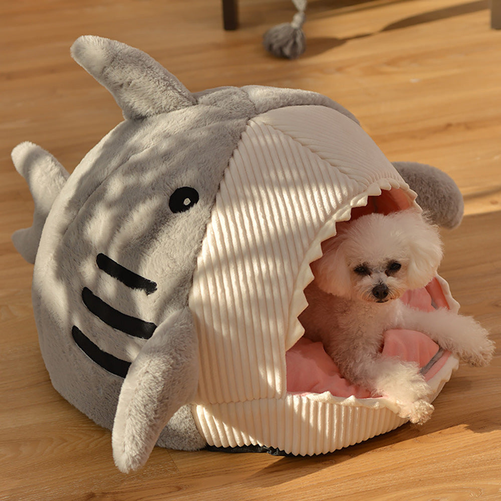 Shark Pet Nest – Semi-Enclosed Cosy Bed for Cats & Small Dogs