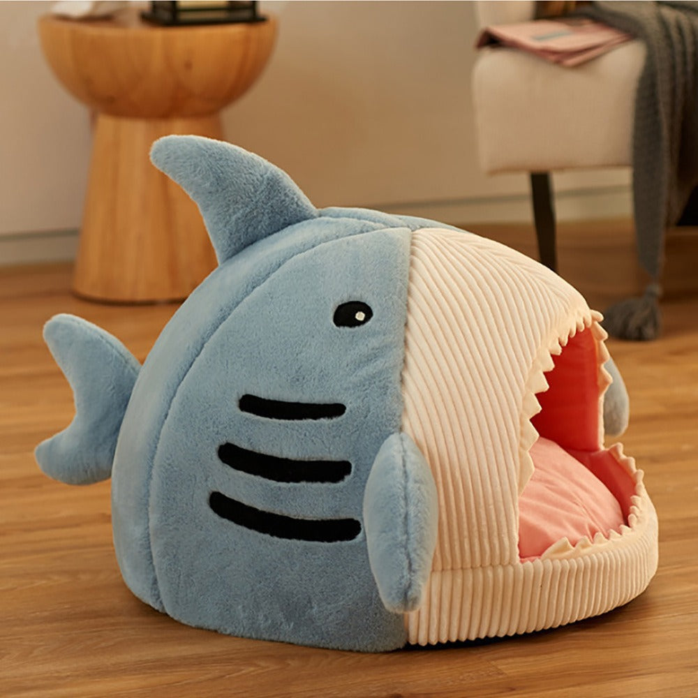 Shark Pet Nest – Semi-Enclosed Cosy Bed for Cats & Small Dogs